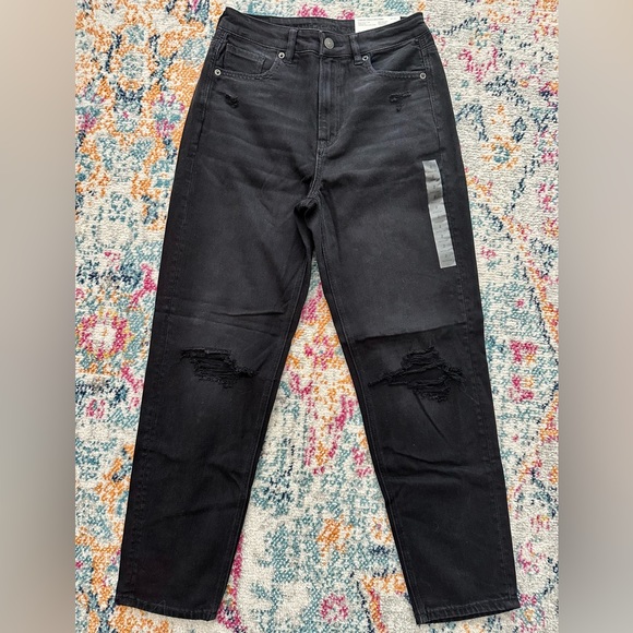 American Eagle Mom Straight Jeans - Picture 2 of 4